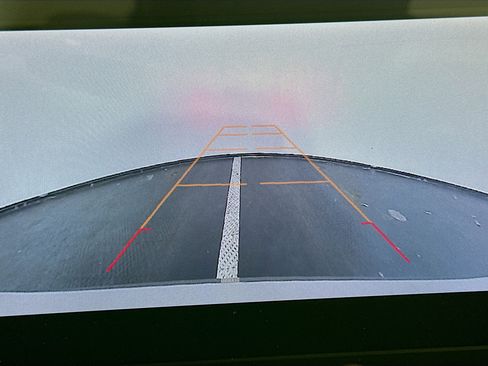 Used 2024 Chevrolet Malibu LT image 22