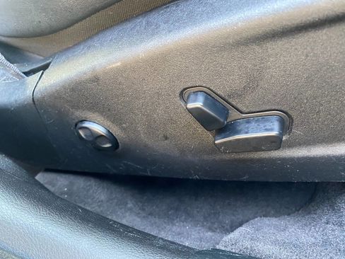 Used 2016 Chrysler 300 S w/ 300S Premium Group image 62