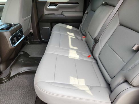Certified 2023 GMC Sierra 1500 SLT AWD/4WD image 30