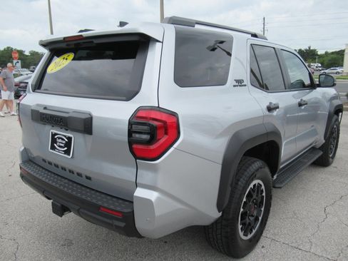 Used 2025 Toyota 4Runner TRD Off-Road AWD/4WD image 7