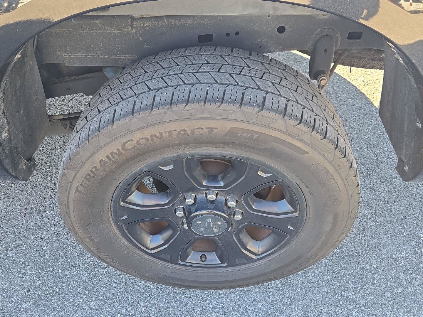 Used 2018 RAM 2500 Laramie w/ Sport Appearance Group RWD image 11