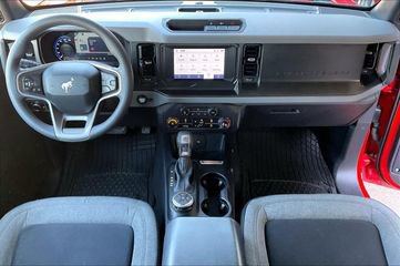Used 2023 Ford Bronco 2-Door AWD/4WD image 24