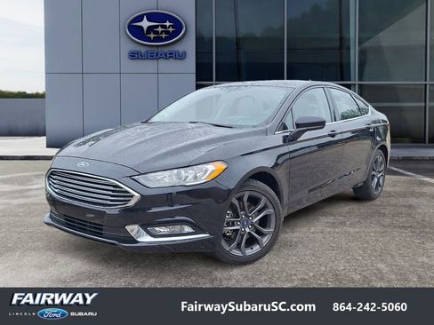 Used 2018 Ford Fusion SE w/ Equipment Group 201A FWD image 1