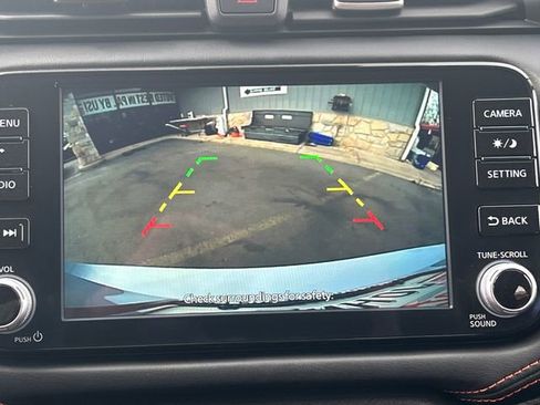 Used 2025 Nissan Versa SR image 20