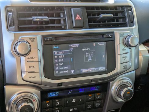 Used 2014 Toyota 4Runner Limited image 23