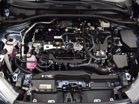 Used 2024 Toyota Corolla Cross AWD Hybrid image 9