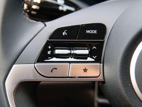 New 2026 Hyundai Elantra Limited FWD image 17