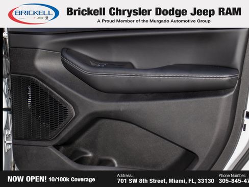 Used 2025 Jeep Grand Cherokee L Laredo RWD image 13