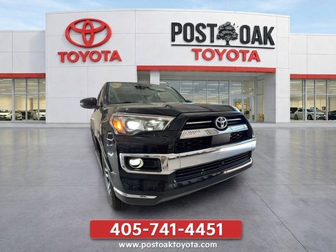 Used 2024 Toyota 4Runner Limited AWD/4WD image 2