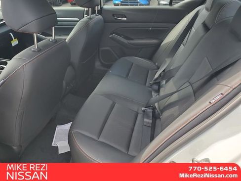 New 2025 Nissan Altima 2.5 SR w/ SR Premium Package image 8