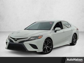 Used 2018 Toyota Camry SE w/ Convenience Package video 1