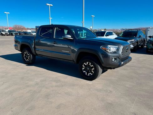 Used 2023 Toyota Tacoma TRD Off-Road image 8