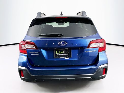 Used 2019 Subaru Outback 2.5i Premium image 7