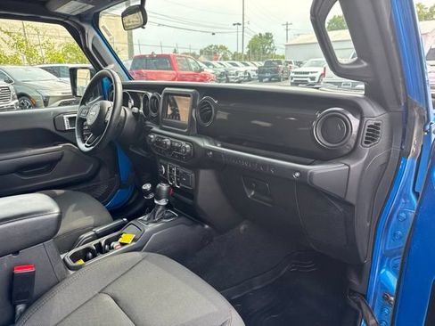 Used 2022 Jeep Wrangler Unlimited Sport AWD/4WD image 27
