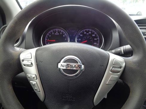 Used 2018 Nissan Versa SV FWD image 38