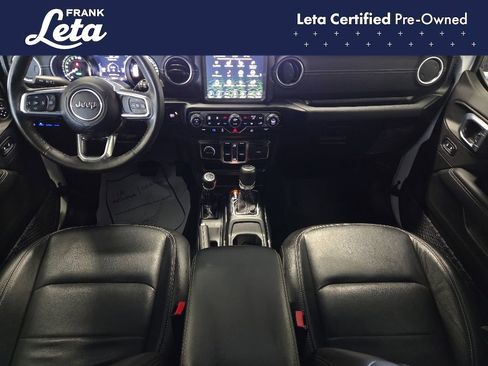 Used 2023 Jeep Wrangler Unlimited Sahara w/ Cold Weather Group AWD/4WD image 16