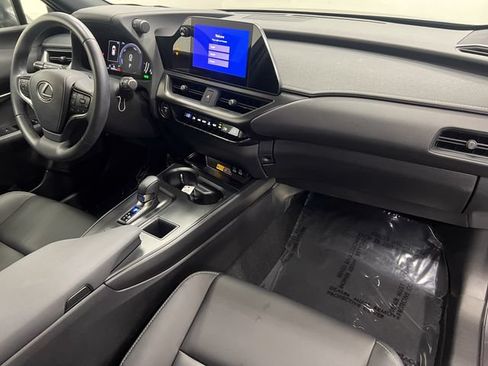 Certified 2025 Lexus UX 300h FWD image 12