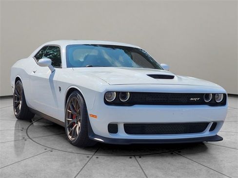 Used 2016 Dodge Challenger SRT Hellcat image 14