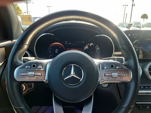 Used 2022 Mercedes-Benz GLC 300 image 21