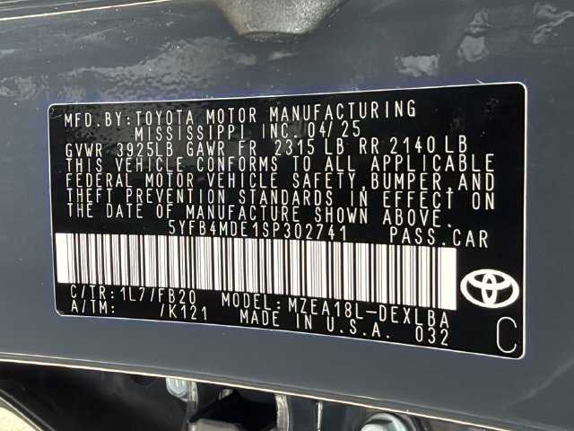 Used 2025 Toyota Corolla LE FWD image 25