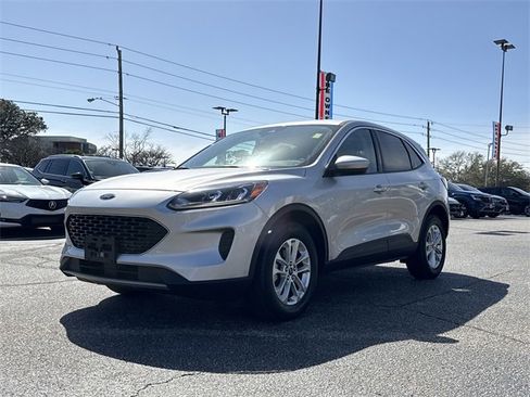Used 2020 Ford Escape SE image 9