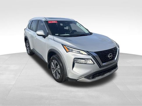 Used 2023 Nissan Rogue SV w/ SV Premium B Package image 8