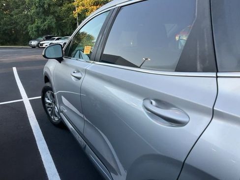 Used 2019 Hyundai Santa Fe SE FWD image 9