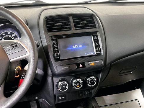 Used 2019 Mitsubishi Outlander Sport LE image 6