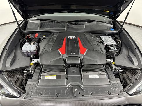 Certified 2025 Audi RS Q8 performance w/ Matte Carbon Package AWD/4WD image 27