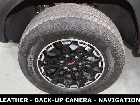 New 2026 GMC Canyon AT4 w/ Technology Plus Package image 12