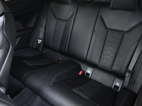 Used 2021 BMW M4 Coupe w/ Executive Package image 11