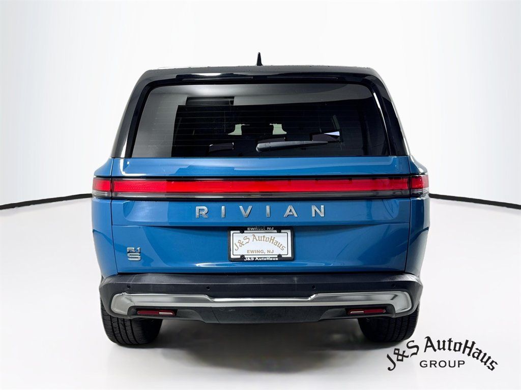 Used 2024 Rivian R1S Adventure Dual AWD/4WD image 6