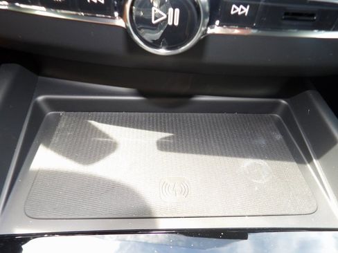 New 2026 Volvo XC60 B5 Ultra w/ Climate Package image 20