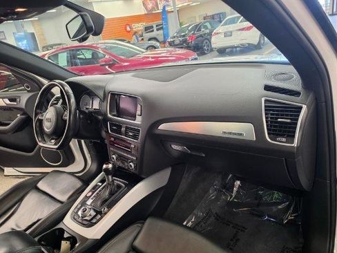 Used 2017 Audi SQ5 Premium Plus w/ Technology Package AWD/4WD image 8