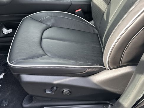 New 2026 Chrysler Pacifica Limited w/ S Appearance Package FWD image 26