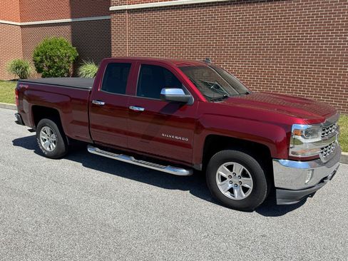 Used 2016 Chevrolet Silverado 1500 LT w/ All Star Edition AWD/4WD image 18