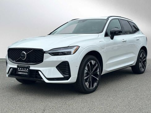 New 2026 Volvo XC60 T8 Plus w/ Protection Package Premier AWD/4WD image 7