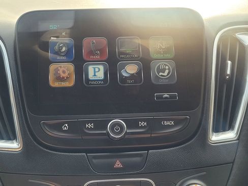 Used 2016 Chevrolet Malibu LT image 31