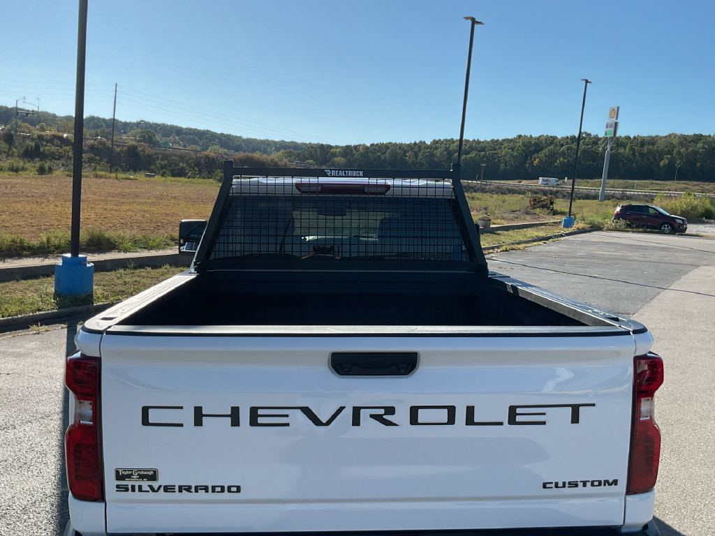 Used 2026 Chevrolet Silverado 2500 Custom w/ Custom Value Package AWD/4WD image 8
