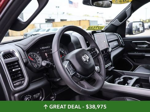 Used 2025 RAM 1500 Laramie image 31