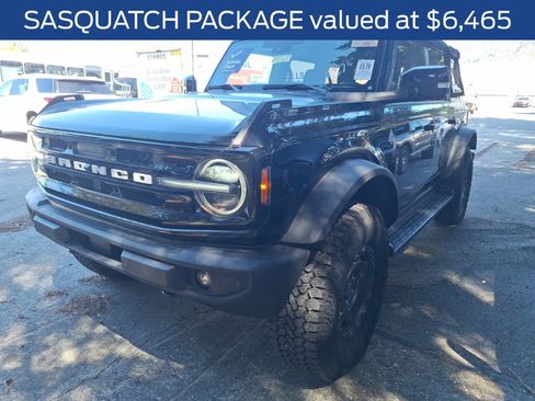 Used 2025 Ford Bronco Outer Banks w/ Sasquatch Package AWD/4WD image 4