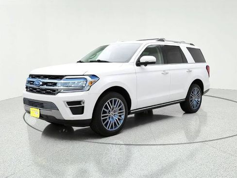 Certified 2023 Ford Expedition Limited RWD image 3