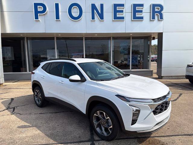 Used 2026 Chevrolet Trax LT w/ LT Convenience Package FWD image 1
