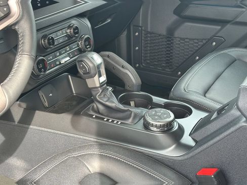 Used 2026 Ford Bronco Badlands AWD/4WD image 18
