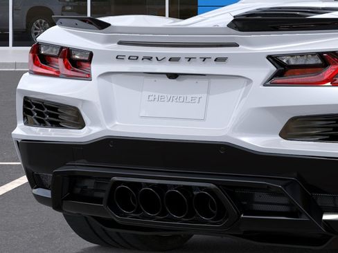 New 2027 Chevrolet Corvette Z06 w/ Stealth Interior Trim Package RWD image 14