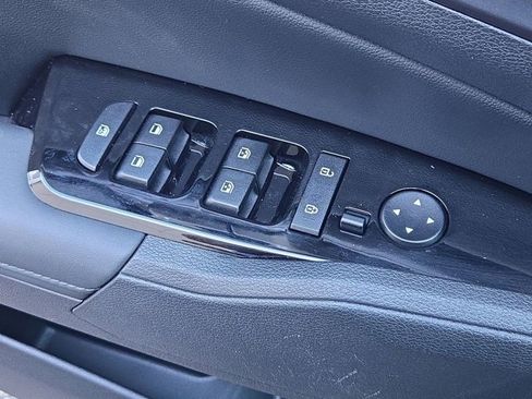 Used 2024 Kia Sportage EX image 18