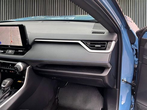 Used 2024 Toyota RAV4 XSE image 17