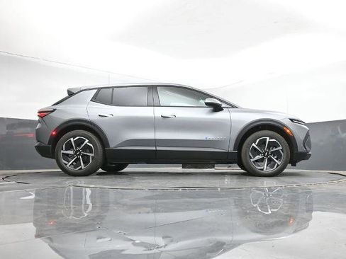 New 2026 Chevrolet Equinox EV LT image 14