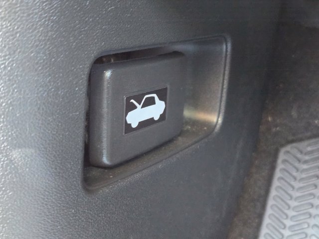 Certified 2025 Honda HR-V Sport image 13