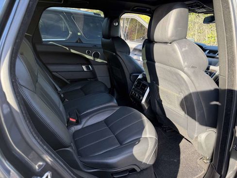 Used 2014 Land Rover Range Rover Sport HSE image 17